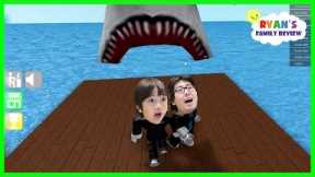 Ryan and Daddy Game Night! Let's Play Roblox Epic Mini Game with Ryan's Family Review!