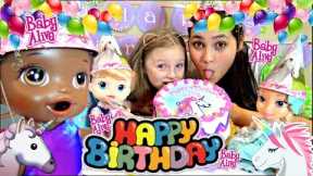 BABY ALIVE has a BIRTHDAY PARTY! GAMES and CAKE! The Lilly and Mommy Show. The TOYTASTIC Sisters