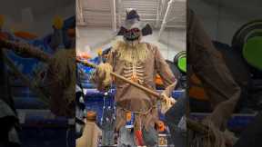 NEW Halloween Scary Animatronics @lowes #halloweendecor #loweshalloween #halloween