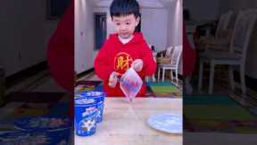 Pencil Poke Plastic Bag Challenge(II), So Exciting, Who Succeeded?#FunnyFamily#PartyGames